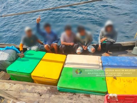 ngGinNtip orRanNg LagI MESum nelayan di sisi lain uji kecepatan 312 turnamen seru image 1
