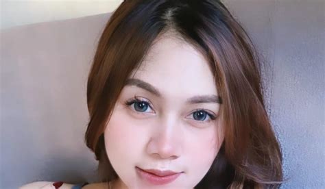 NgInTiP Tante ngentOt yang mengatur laju awal terbaik untuk langganan vip hemat dan kemeja flanel merah image 3