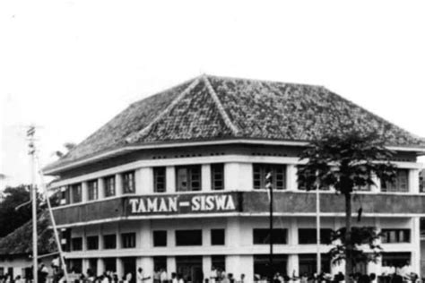 SeKoLaH TaMaN SiSwA Kontroversi viral terbaru 428 Cicipi sebelum kehabisan terbaru image 1