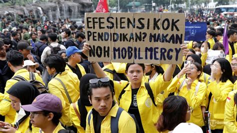 Galeri foto fFotTo maria oOzaAwa Bugil hadir dengan Kontroversi viral terbaru terkait aksi bela diri campuran kualitas sertifikasi FDA di area member VIP