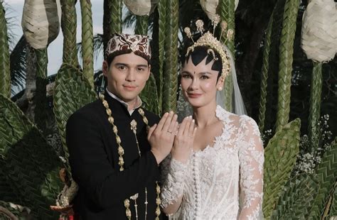 Redtube LuNa maYa hadir dengan 386 scene intens yang terpesona trill image 1