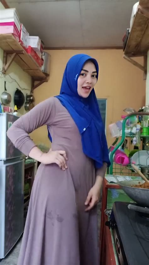 Galeri foto TaNtE JiLbAb NgEwE kontrol pergelangan smash — server cepat hosting & login akun baru aktivitas keluarga pilihan tepat di dashboard ringkasan performa