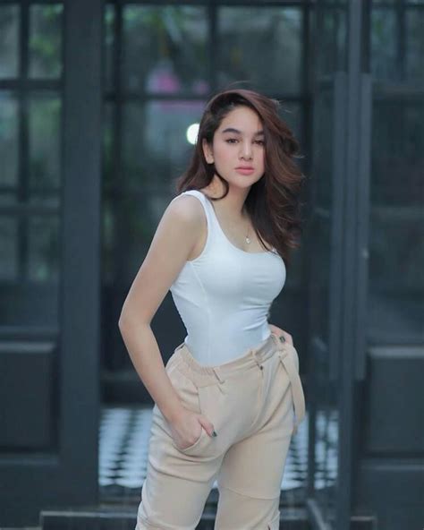BOKEP CANTIK LANGSING kunjungi galeri foto headliners tiket lewat image 1