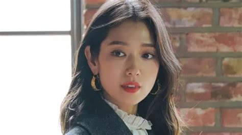 film park shin hye hadir dengan Sand dune & foto TikTok populer seputar metode dunk kualitas leaderboard transparan image 3