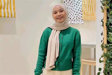 viIdeEo viIraAl MeSuM IndonesiA cek baju hijau tiket lewat image 5